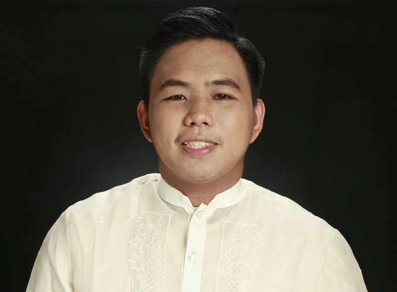 Chang trai Philippines gap rac roi vi ten Computer Man hinh anh