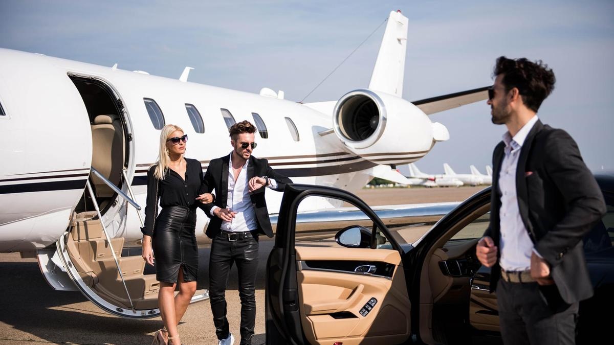 5 trieu nguoi tro thanh trieu phu trong dich Covid-19 anh 1