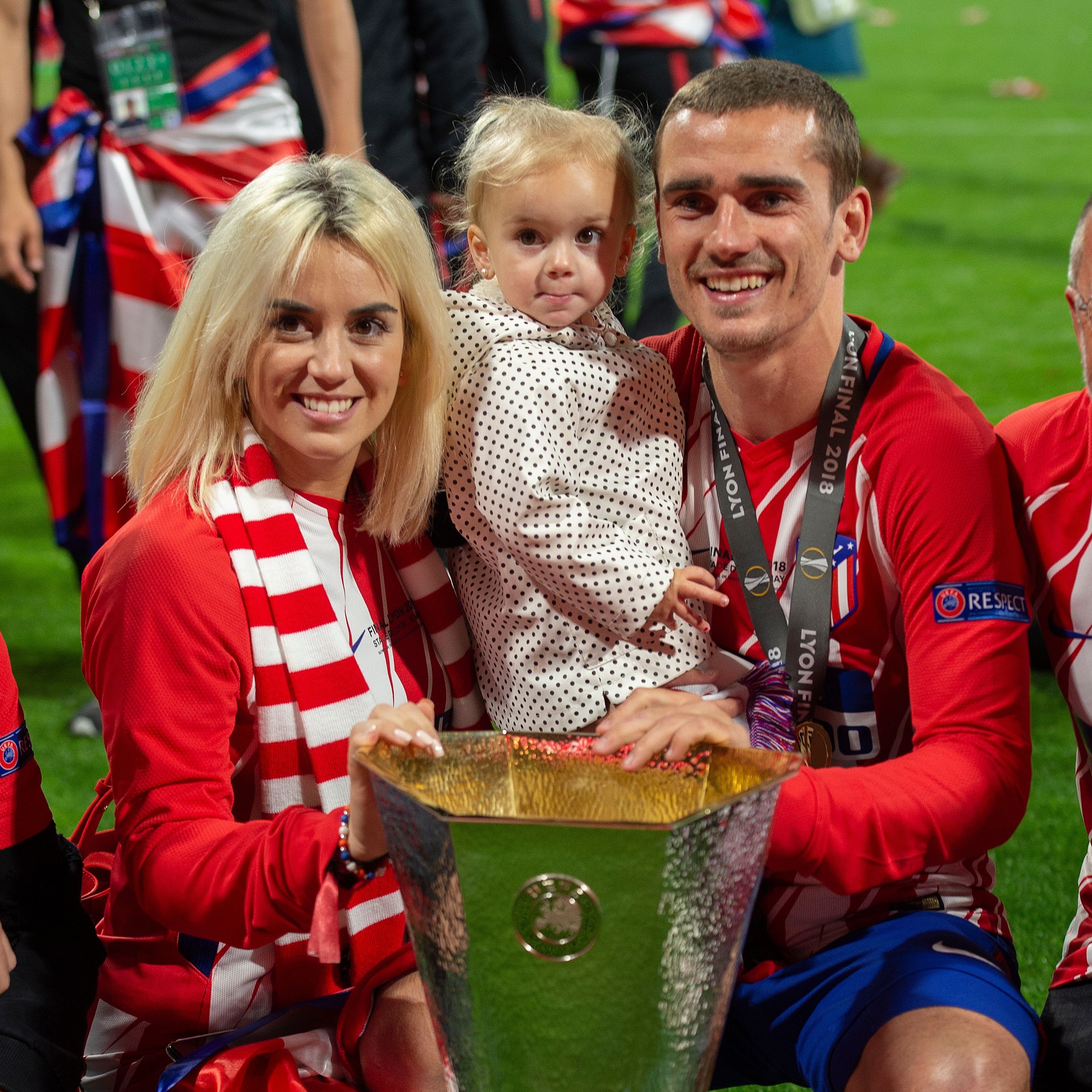 chuyen tinh nam 17 tuoi cua tien dao tuyen Phap anh 6