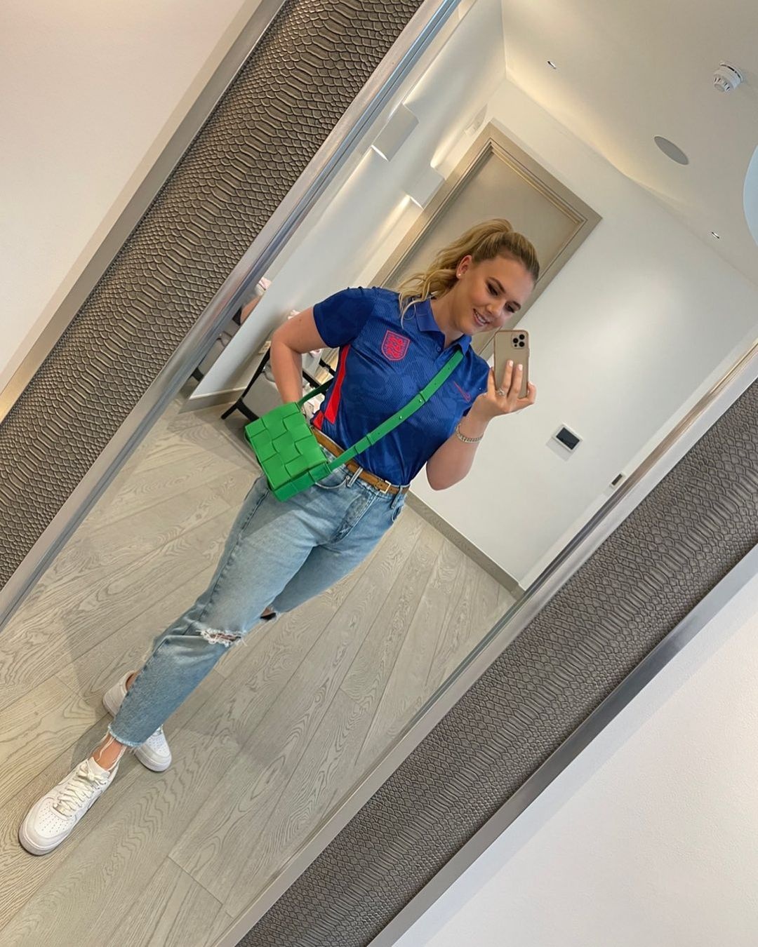 Hôn nhân hạnh phúc của tiền đạo Harry Kane ảnh 9 Hon nhan hanh phuc cua tien dao Harry Kane anh 9