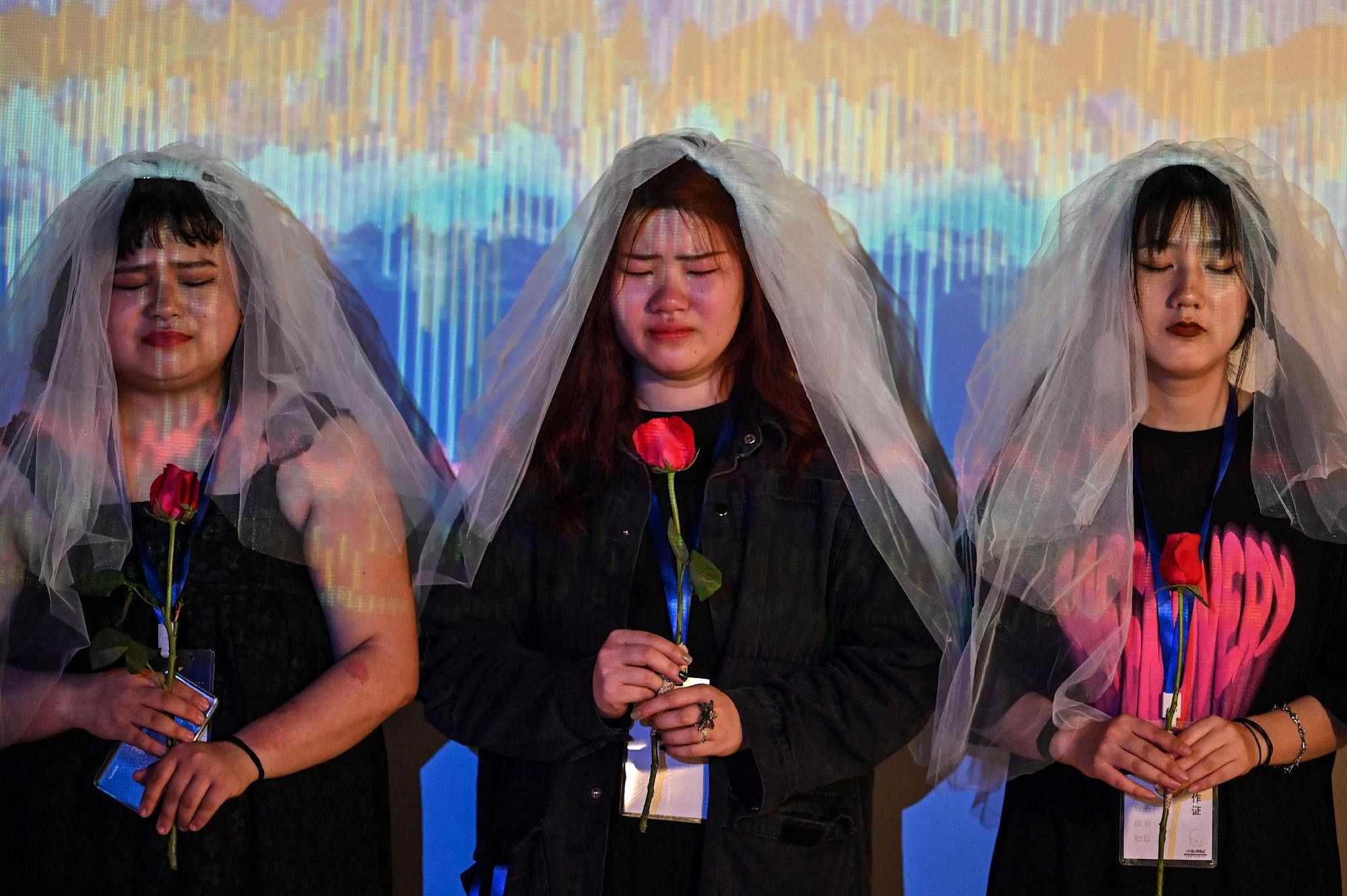 Phai nu Trung Quoc do benh vi am anh da trang, mat xinh hinh anh