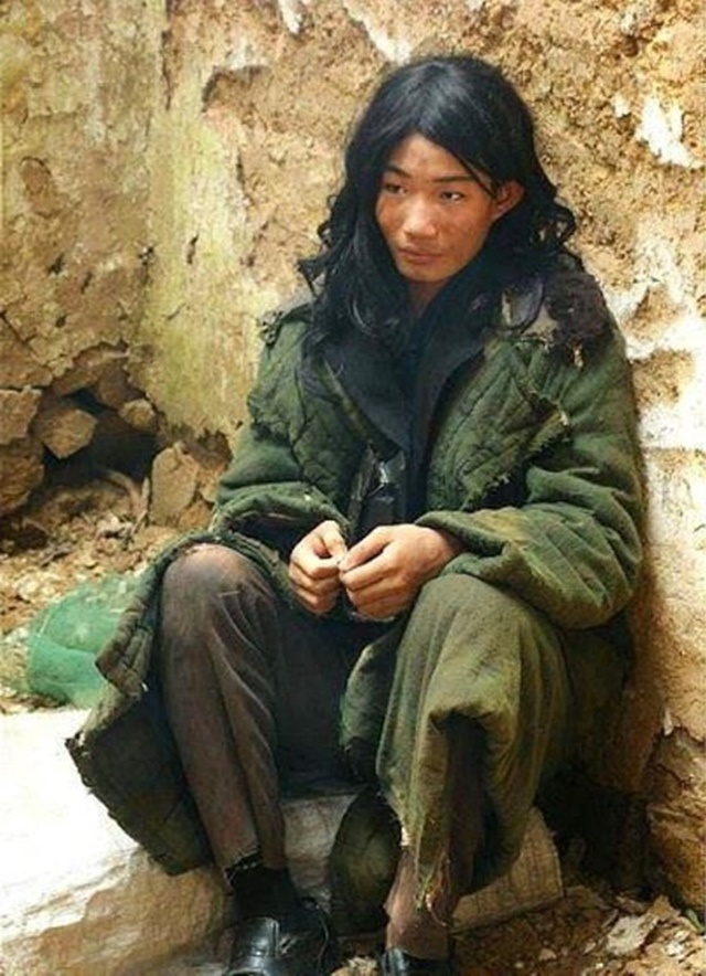 người trẻ châu Á sống một mình ảnh 3 nguoi tre chau A song mot minh anh 3