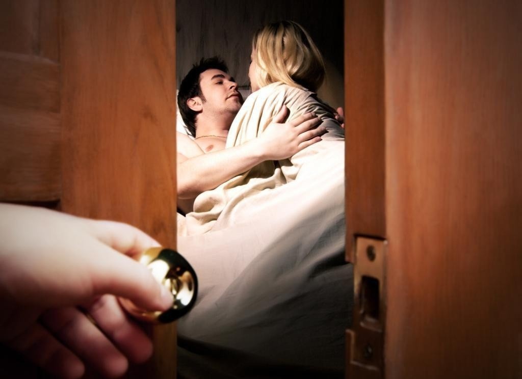 Nguoi mang thai ho ngoai tinh voi cha dua tre o Canada hinh anh