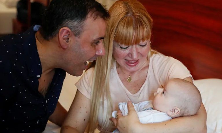 nguoi mang thai ho ngoai tinh voi cha dua tre anh 2