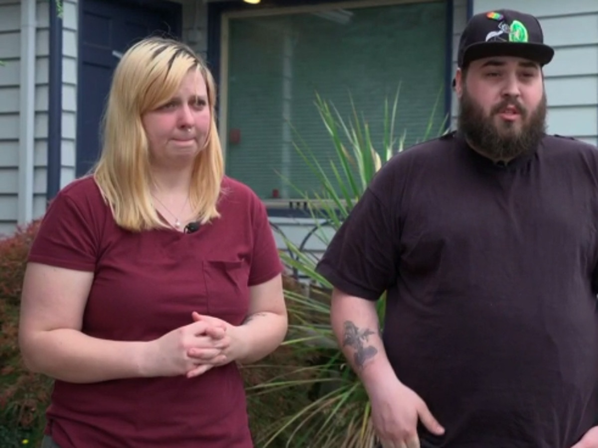 Cap vo chong My bi kien vi viet bai danh gia 1 sao hinh anh