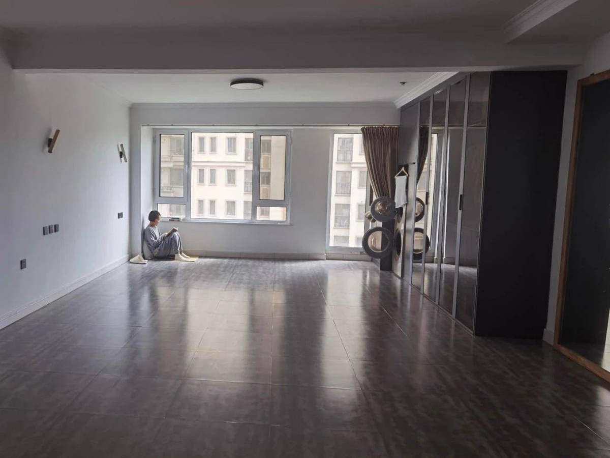 trao luu cat giam ban be vi muon song toi gian anh 1