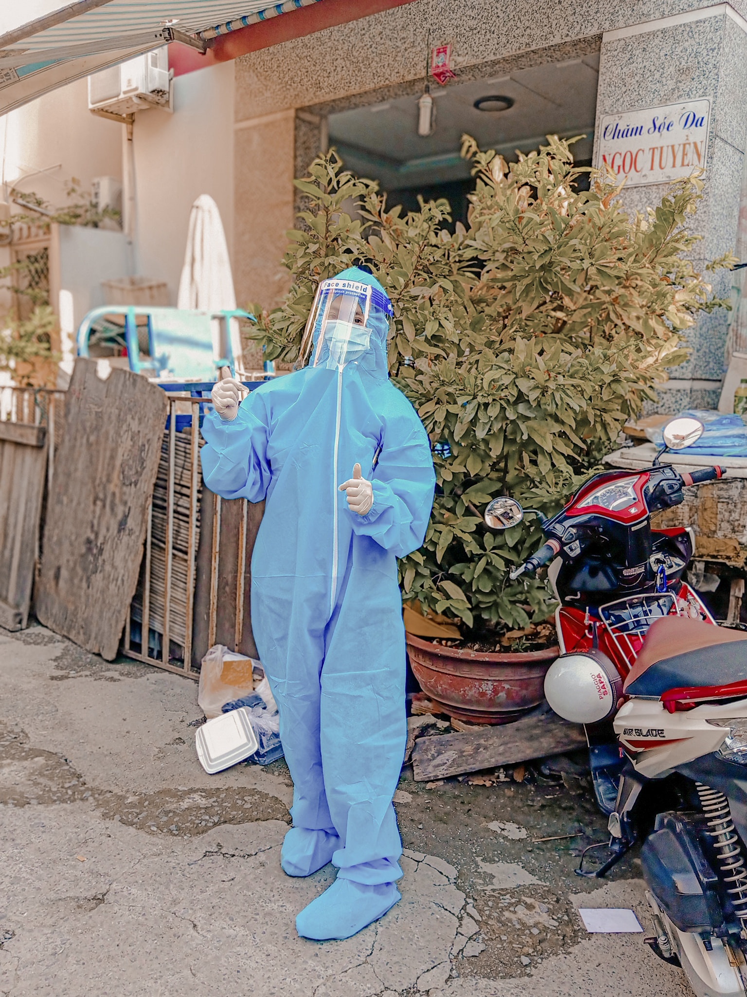 Co gai Ha Noi xin lam TNV sau khi ket lai o TP.HCM anh 1