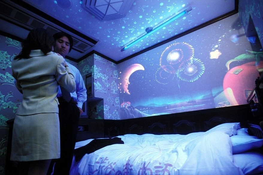 Khach san tinh yeu no ro o Hong Kong sau Covid-19 hinh anh