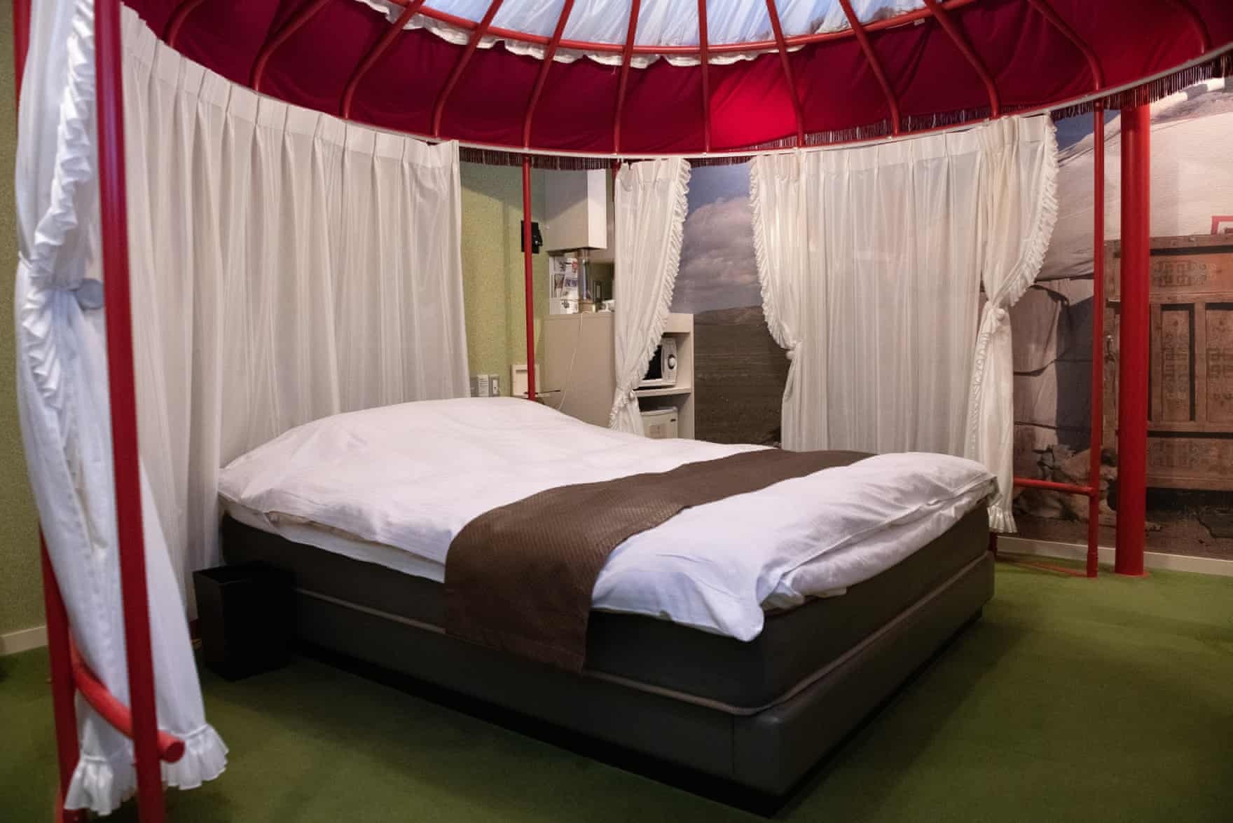 khách sạn tình yêu nở rộ ở hong kong sau Covid 19 ảnh 2 khach san tinh yeu no ro o hong kong sau Covid 19 anh 2