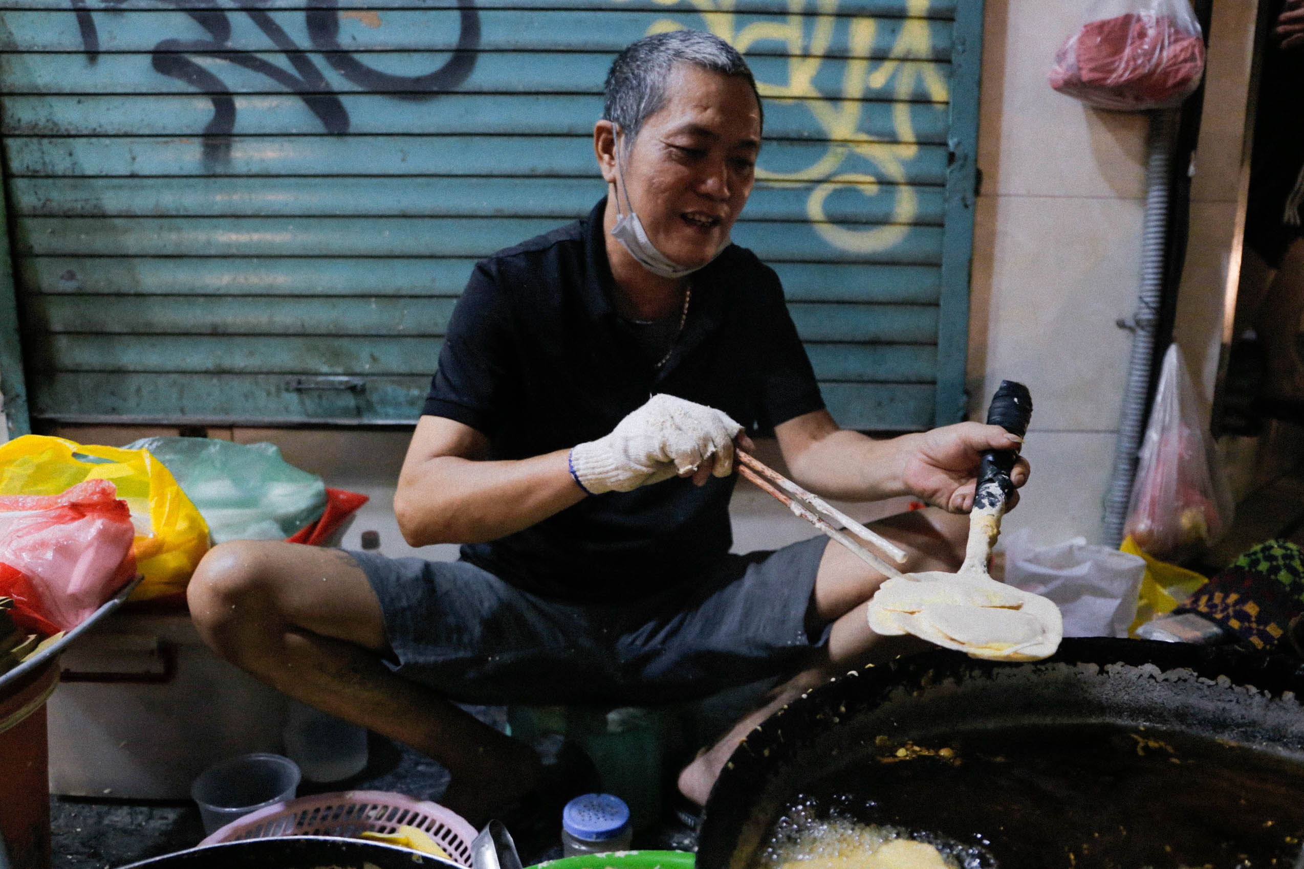 gioi tre xuong pho thuong thuc mon an mua lanh anh 9