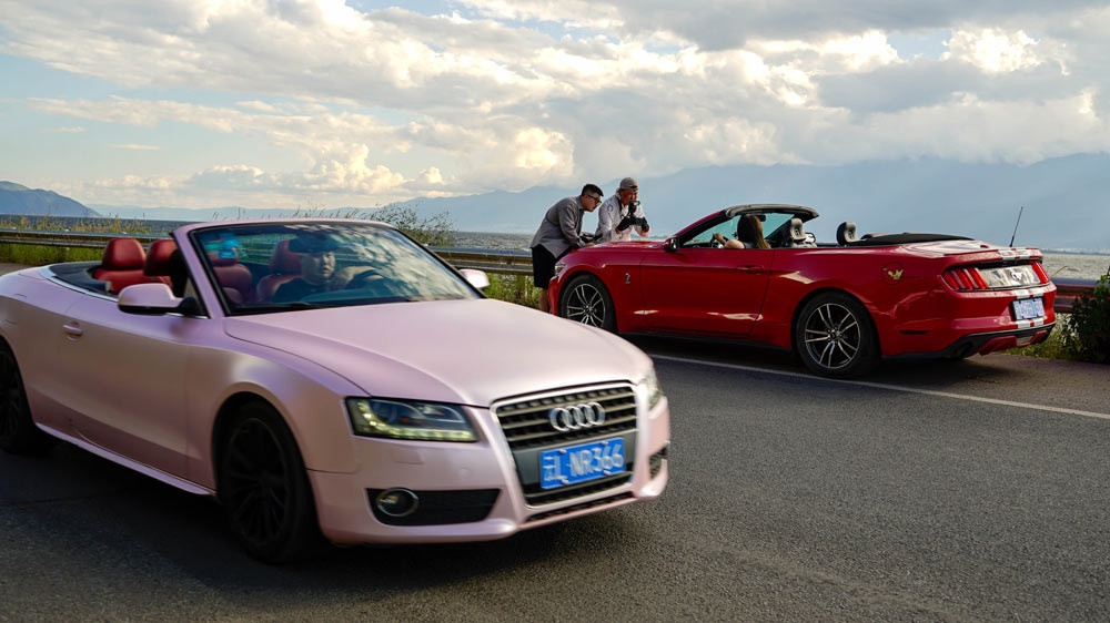 Trao luu thue sieu xe song ao khi di du lich anh 2