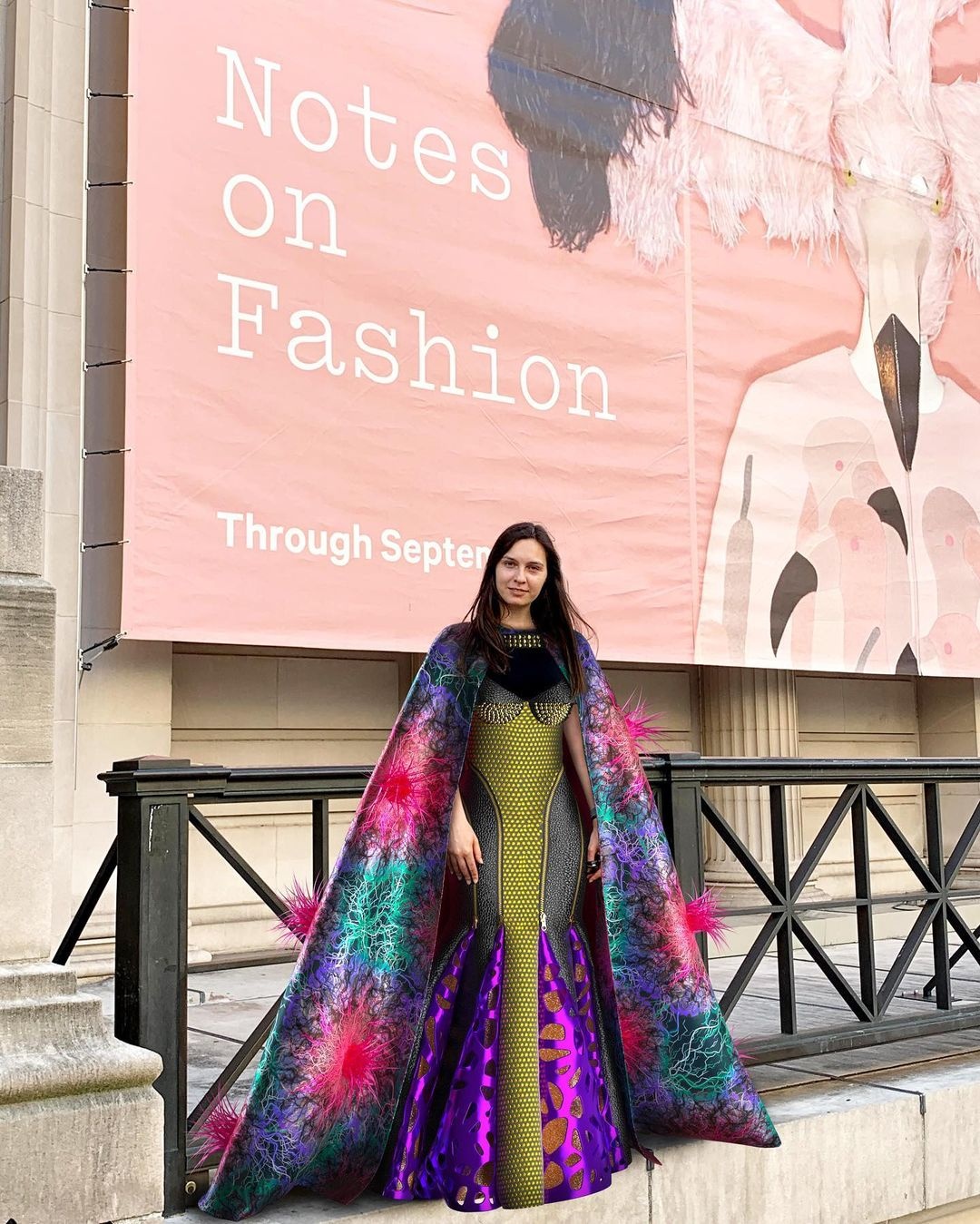 Xu hướng mua quần áo ảo để sống ảo ảnh 4 Xu huong mua quan ao ao de song ao anh 4