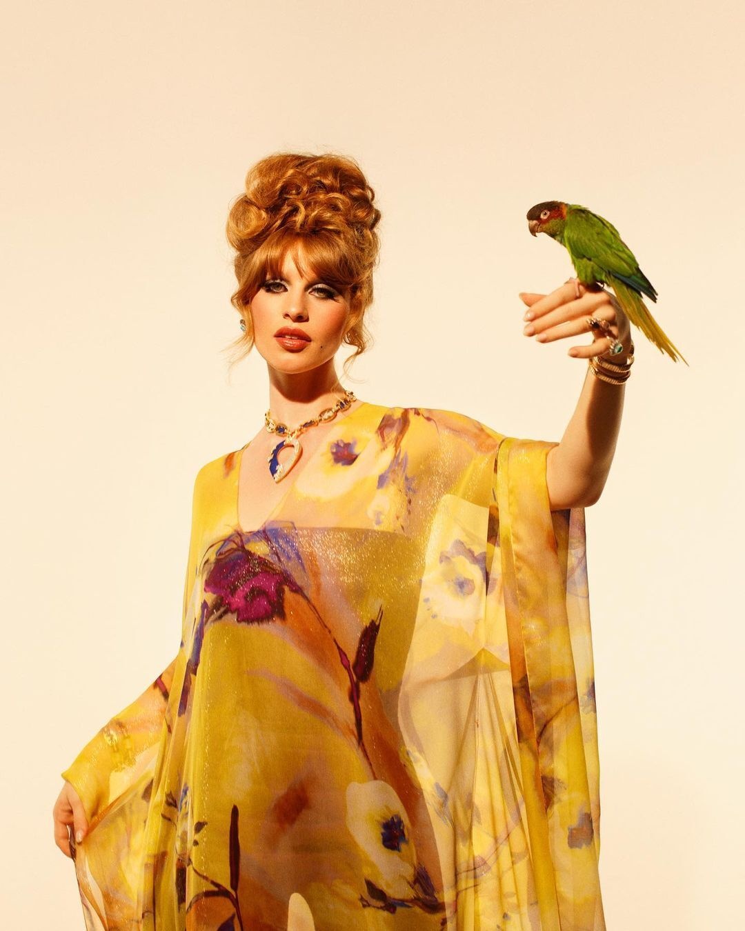 cháu gái gia tộc tỷ phú dầu mỏ ảnh 6 chau gai gia toc ty phu dau mo anh 6