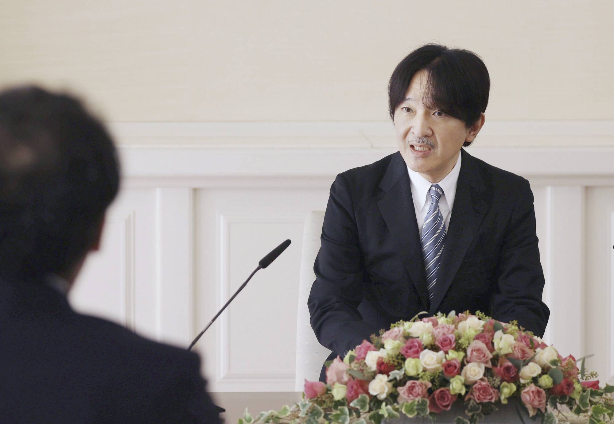 Cha cuu cong chua Nhat len tieng bao ve con gai anh 1