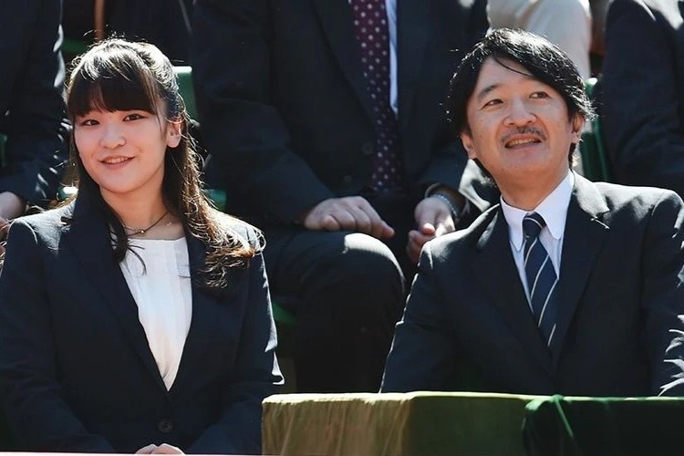 Cha cuu cong chua Nhat len tieng bao ve con gai hinh anh