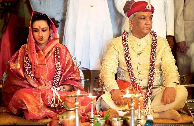 Cuoc chien tranh gianh tai san cua cac gia dinh hoang gia An Do hinh anh