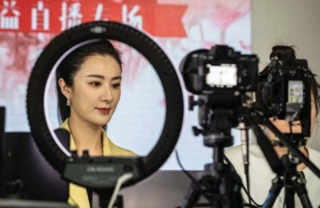 Manh khoe lam giau cua cac ngoi sao livestream Trung Quoc hinh anh