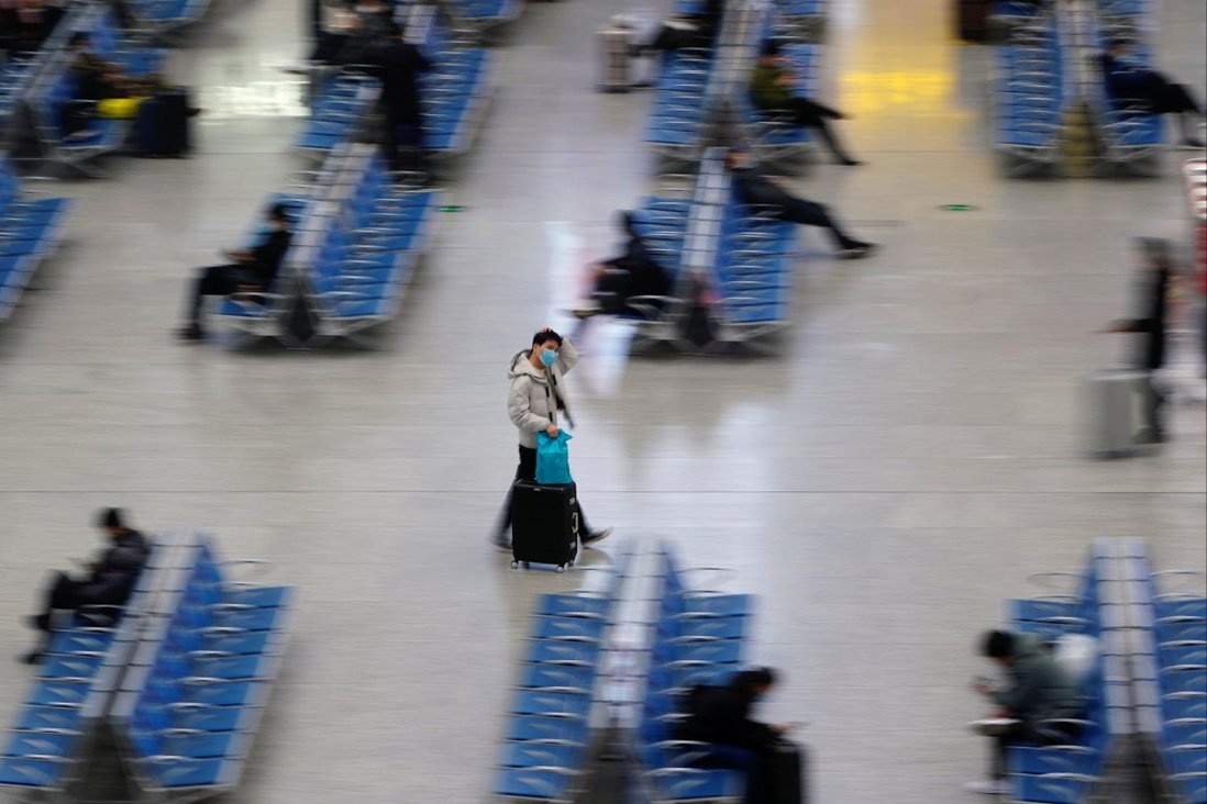 Cau hoi 'o hay ve Tet nay' dat nguoi dan Trung Quoc vao the kho anh 1