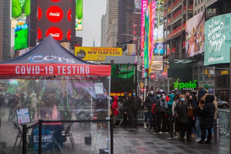 Bị bạn bè trách móc vì rời bỏ New York  ảnh 4 Bi ban be trach moc vi roi bo New York anh 4