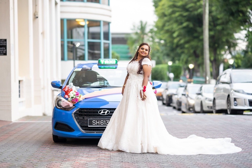 Co dau ruoc dau bang xe taxi cua cha anh 1