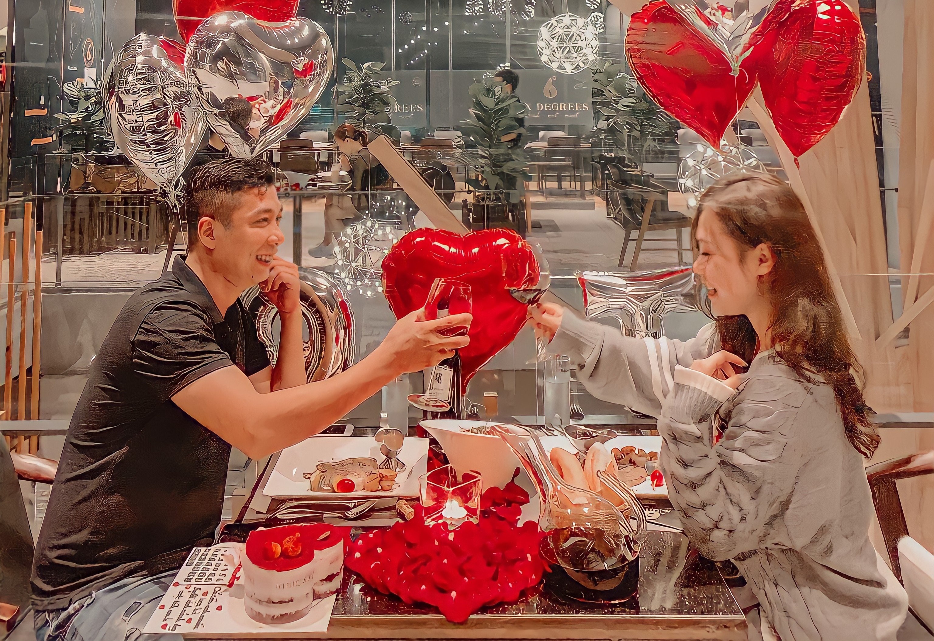 Nhieu quan ca phe o TP.HCM, Ha Noi ngung nhan dat ban toi Valentine hinh anh