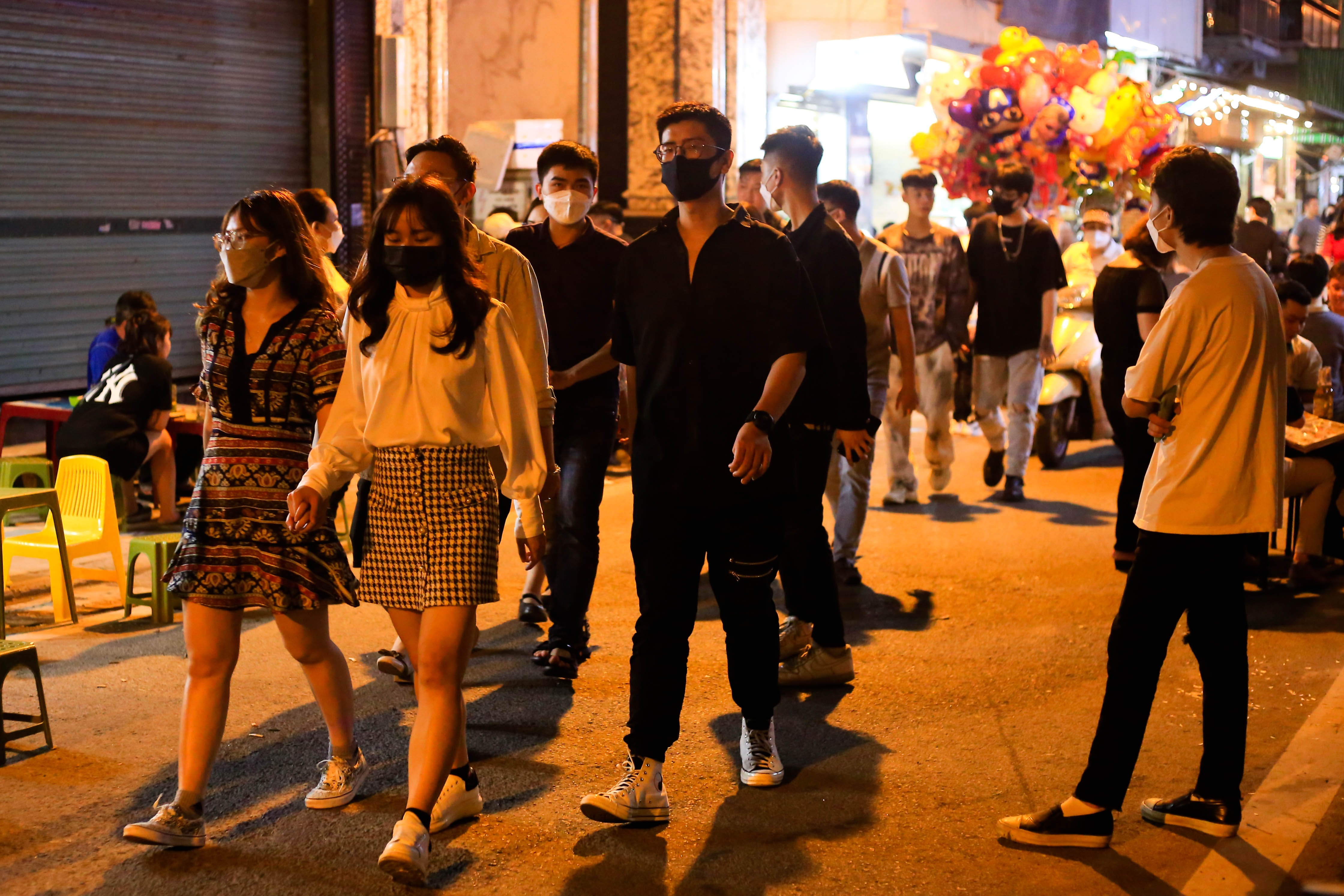 gioi tre Ha Noi do ve Ta Hien cuoi tuan anh 6