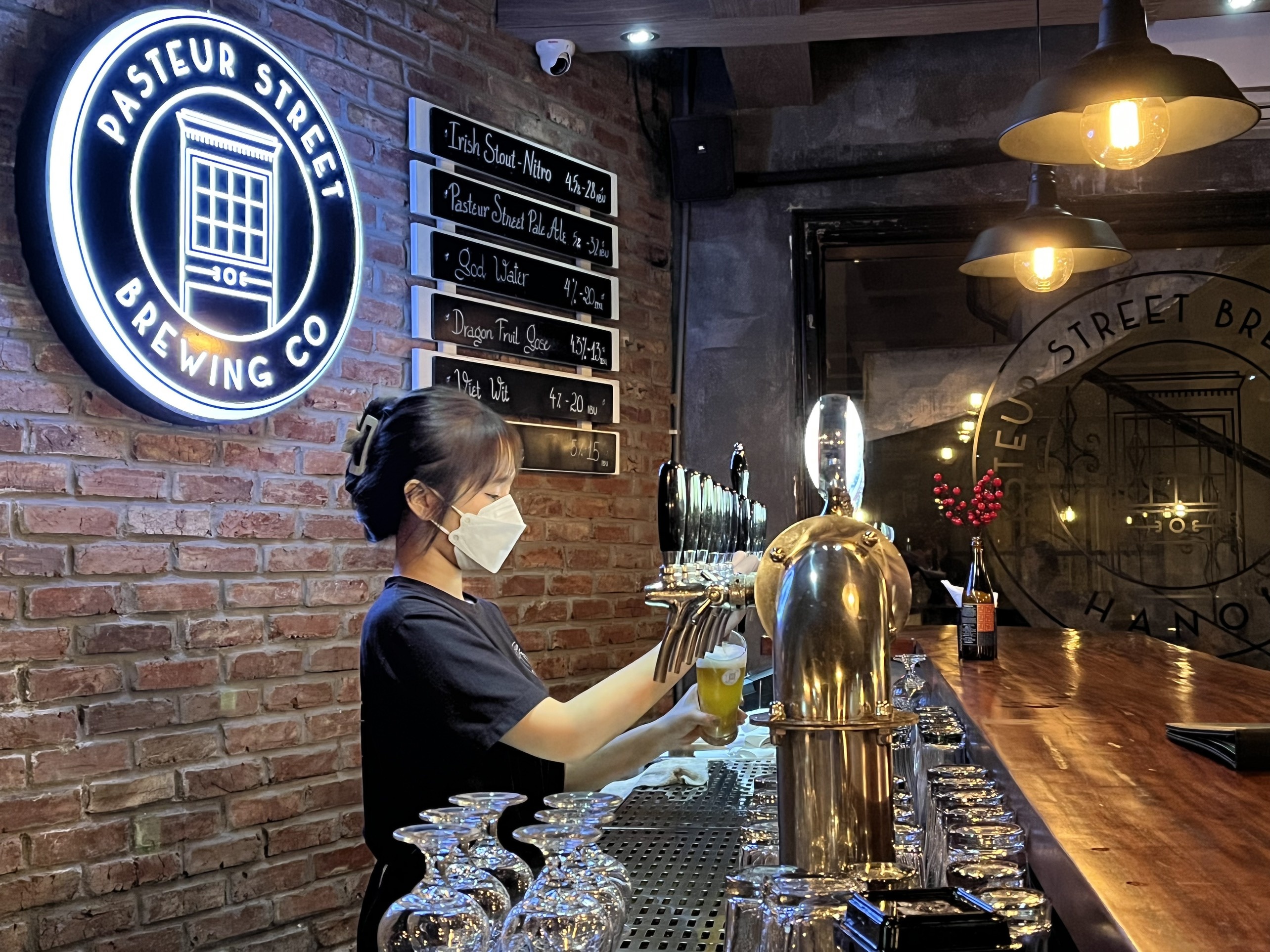 Nhan su nganh giai tri dem lan dau on dinh sau 2 nam anh 5