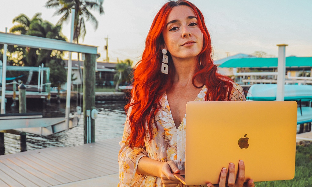 Mac quan ao cu,  tu di bo de tich tien mua 3 can nha anh 1