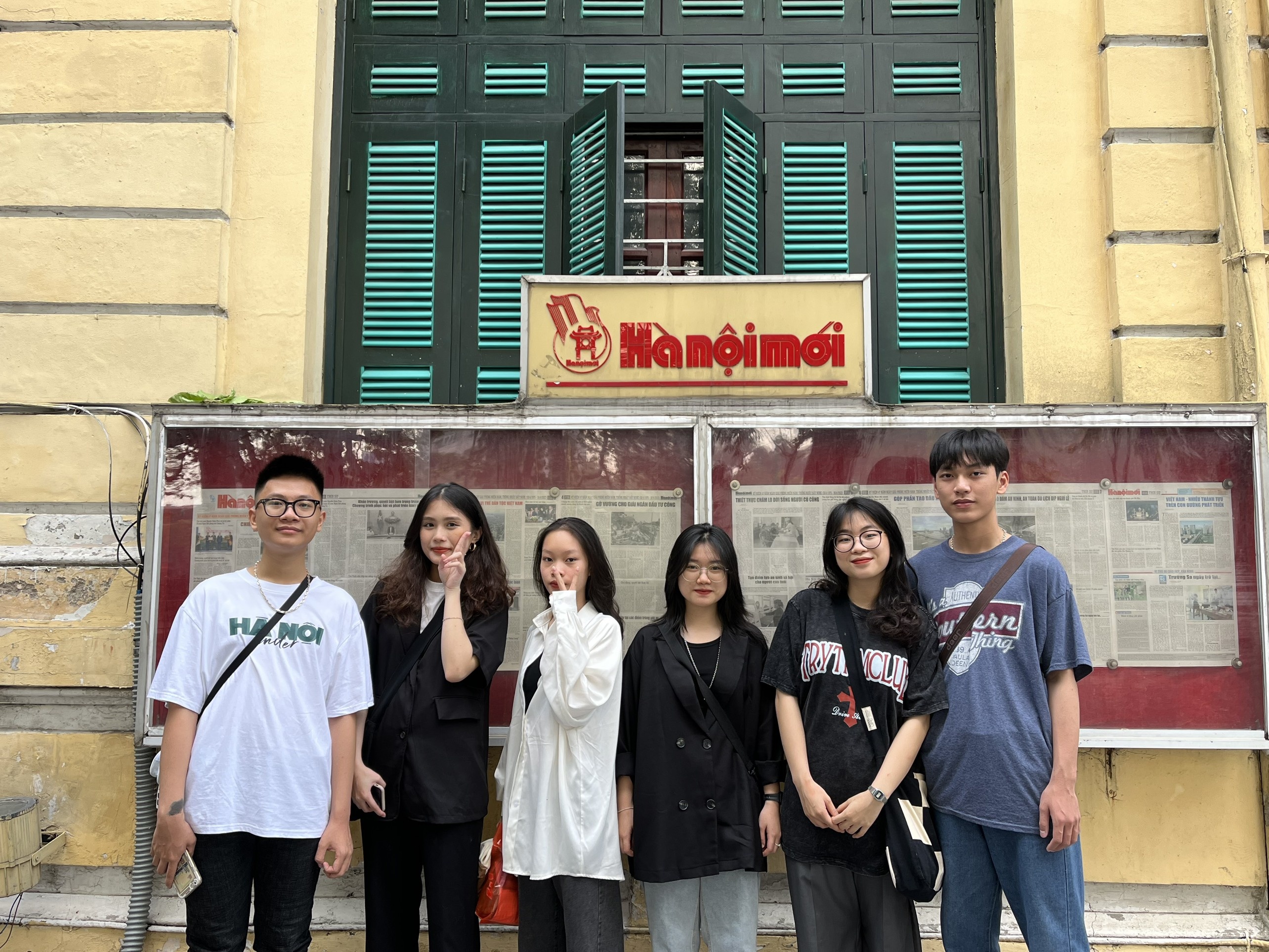 gioi tre di choi ngay dau nghi le anh 7