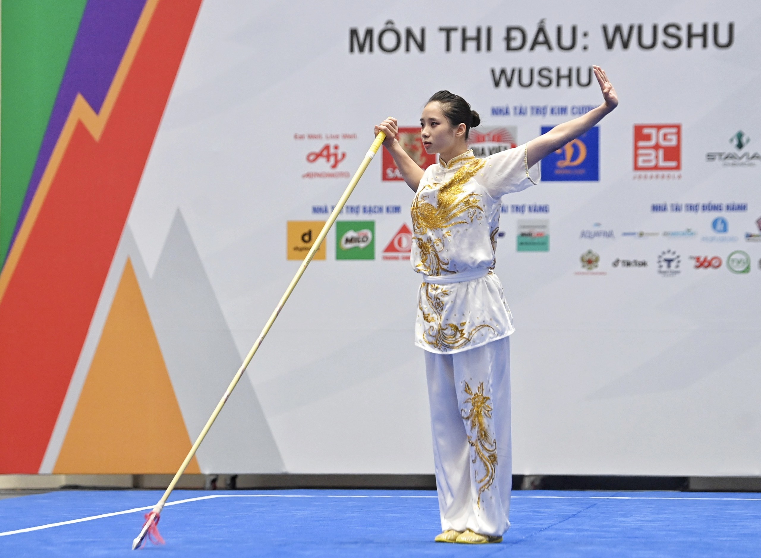 nu vdv wushu noi bat tai sea games anh 1