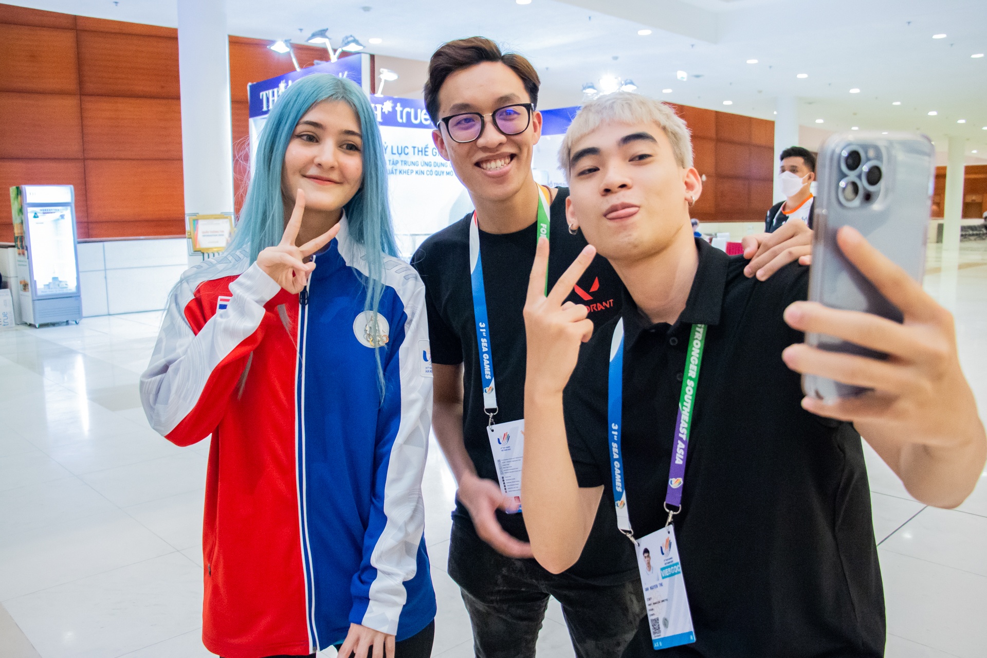 Nu game thu eSports Thai Lan anh 8