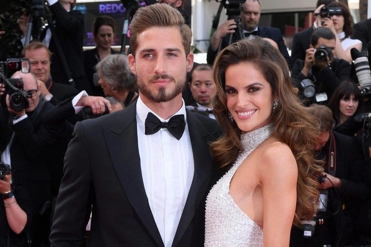 Vi sao gioi cau thu thuong hen ho nguoi mau hinh anh