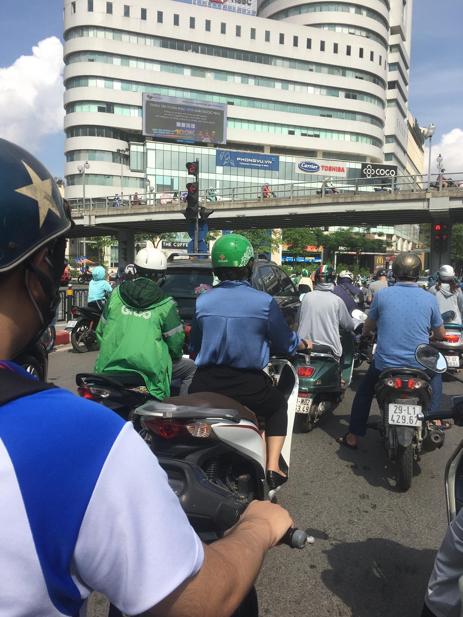 dan van phong kho so vi troi nong anh 2