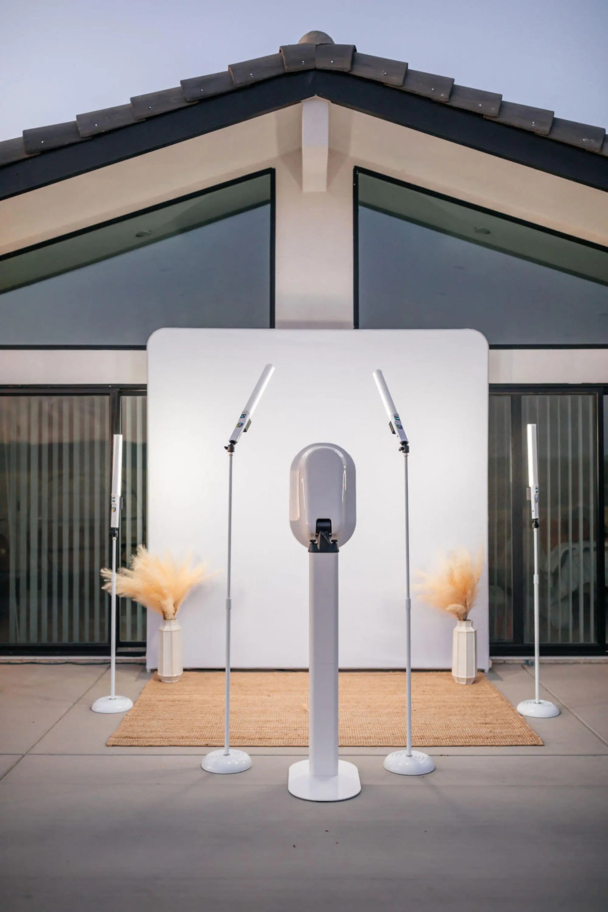 sao mang nhan tien quang cao anh 3