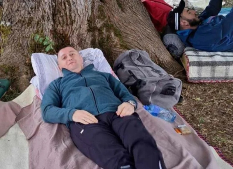 nam im mot cho anh 1