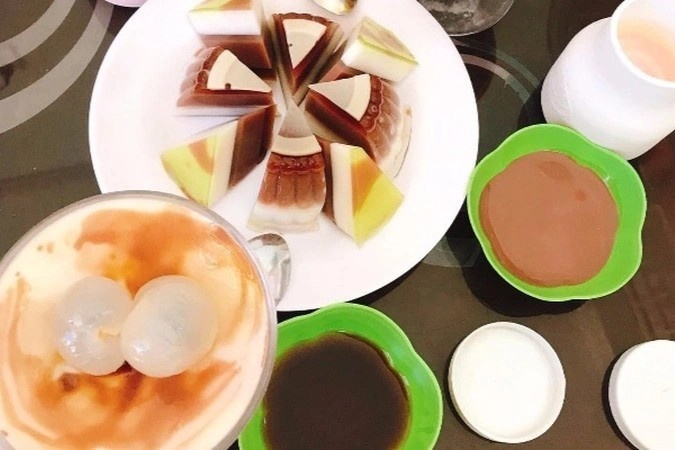 Tiem kem ngon kinh dien, luc nao khach cung nuom nuop hinh anh