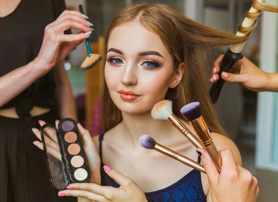 Nhung co gai My 'so xau hon so ngheo' hinh anh