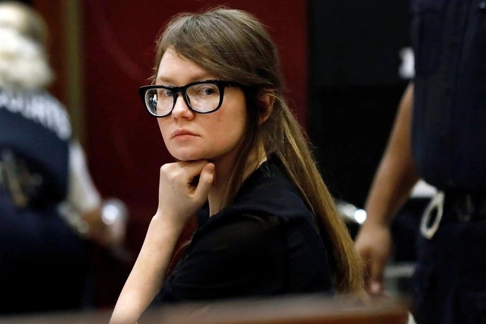 Dich vu an toi hang sang cung 'tieu thu lua dao' Anna hinh anh