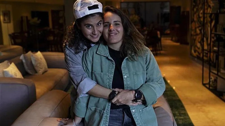 Qatar cam nguoi dong tinh anh 1