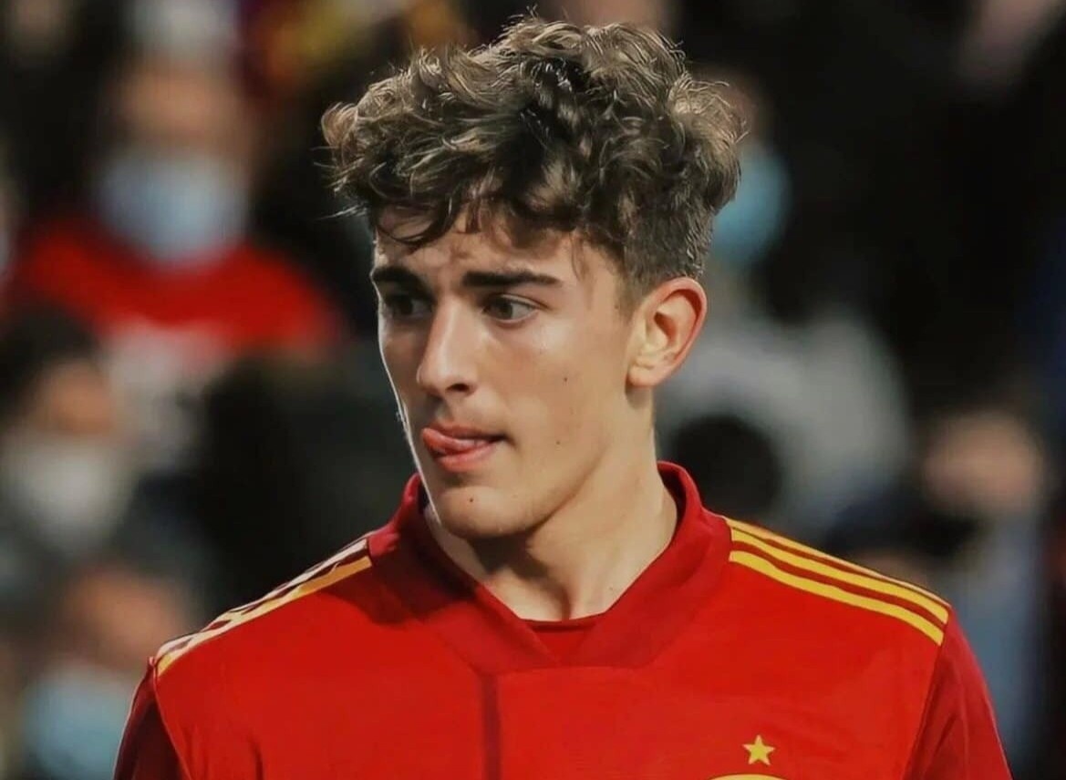 Cac cau thu tre tuoi nhat o World Cup hinh anh