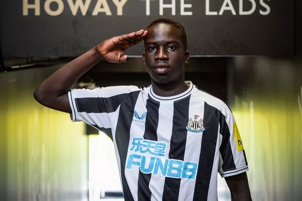 cầu thủ trẻ World Cup ảnh 10 cau thu tre World Cup anh 10