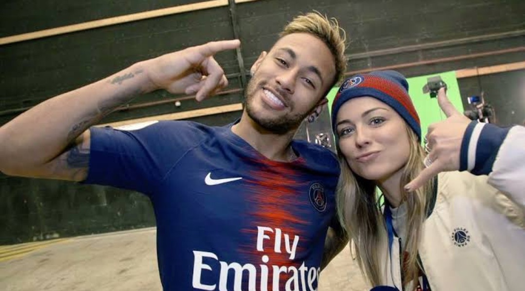 Neymar hẹn hò ảnh 1 Neymar hen ho anh 1