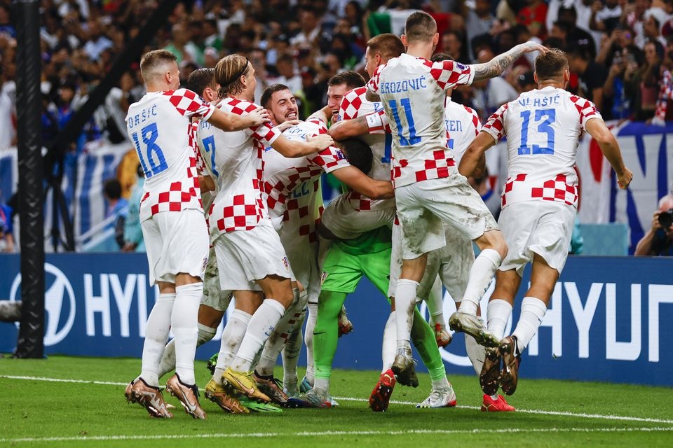 Bong da Croatia thang hoa tu kho khan hinh anh
