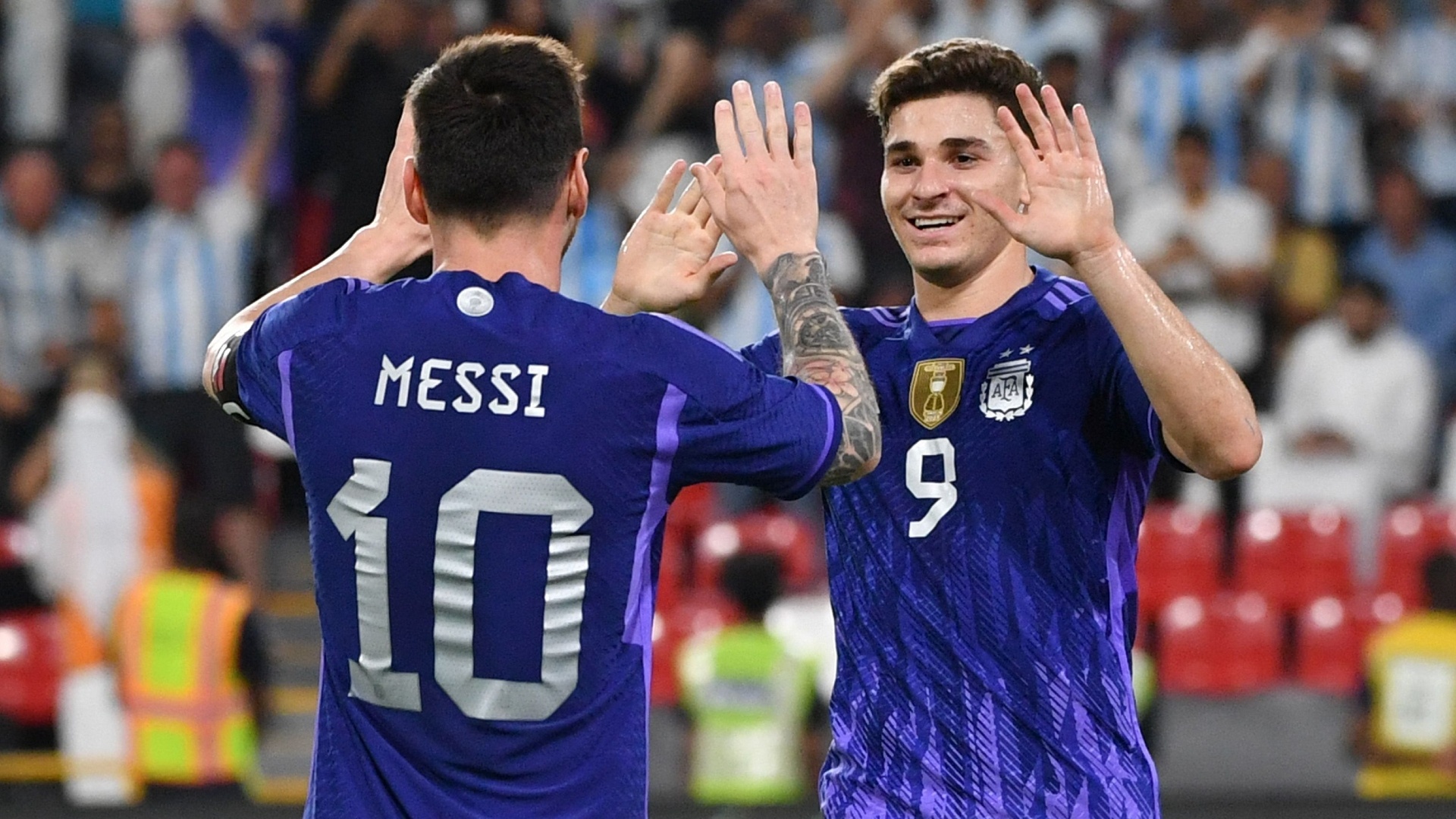 Messi va Alvarez anh 9