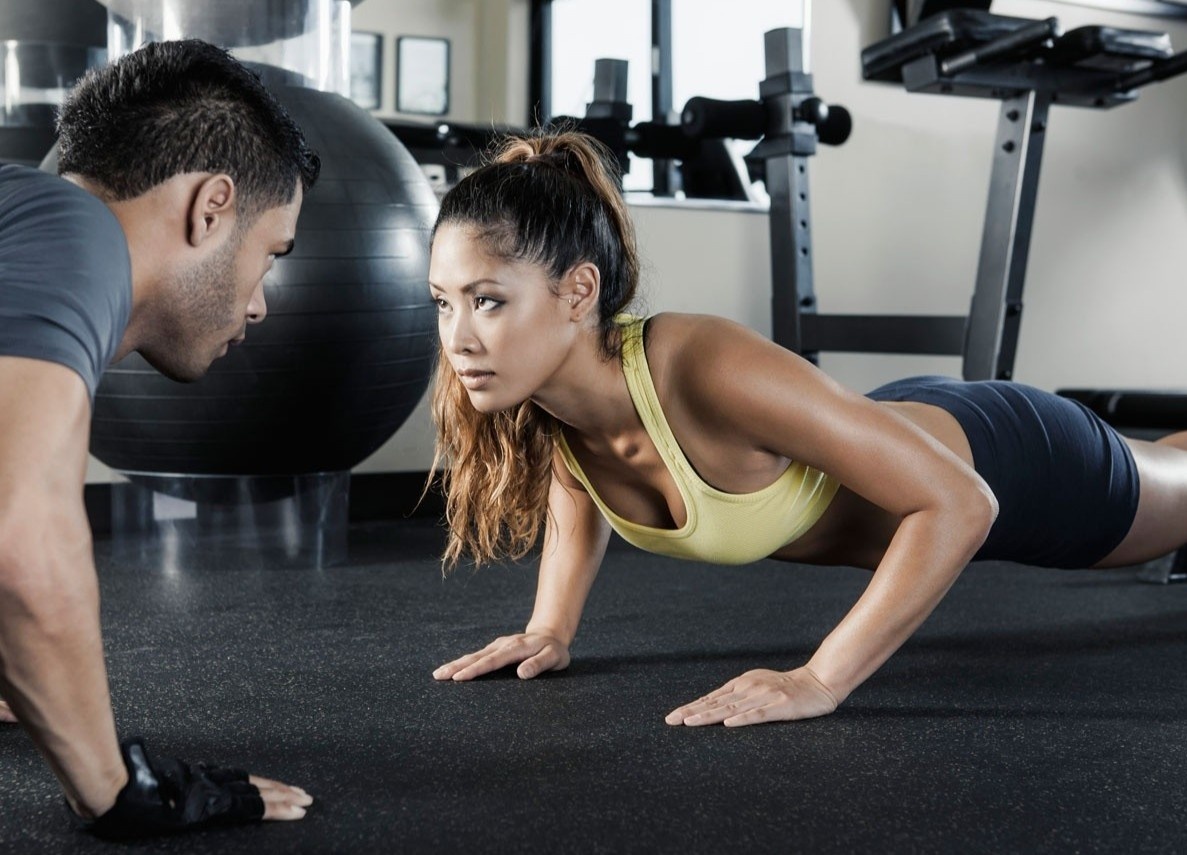 Anh nhin quay roi o phong gym hinh anh