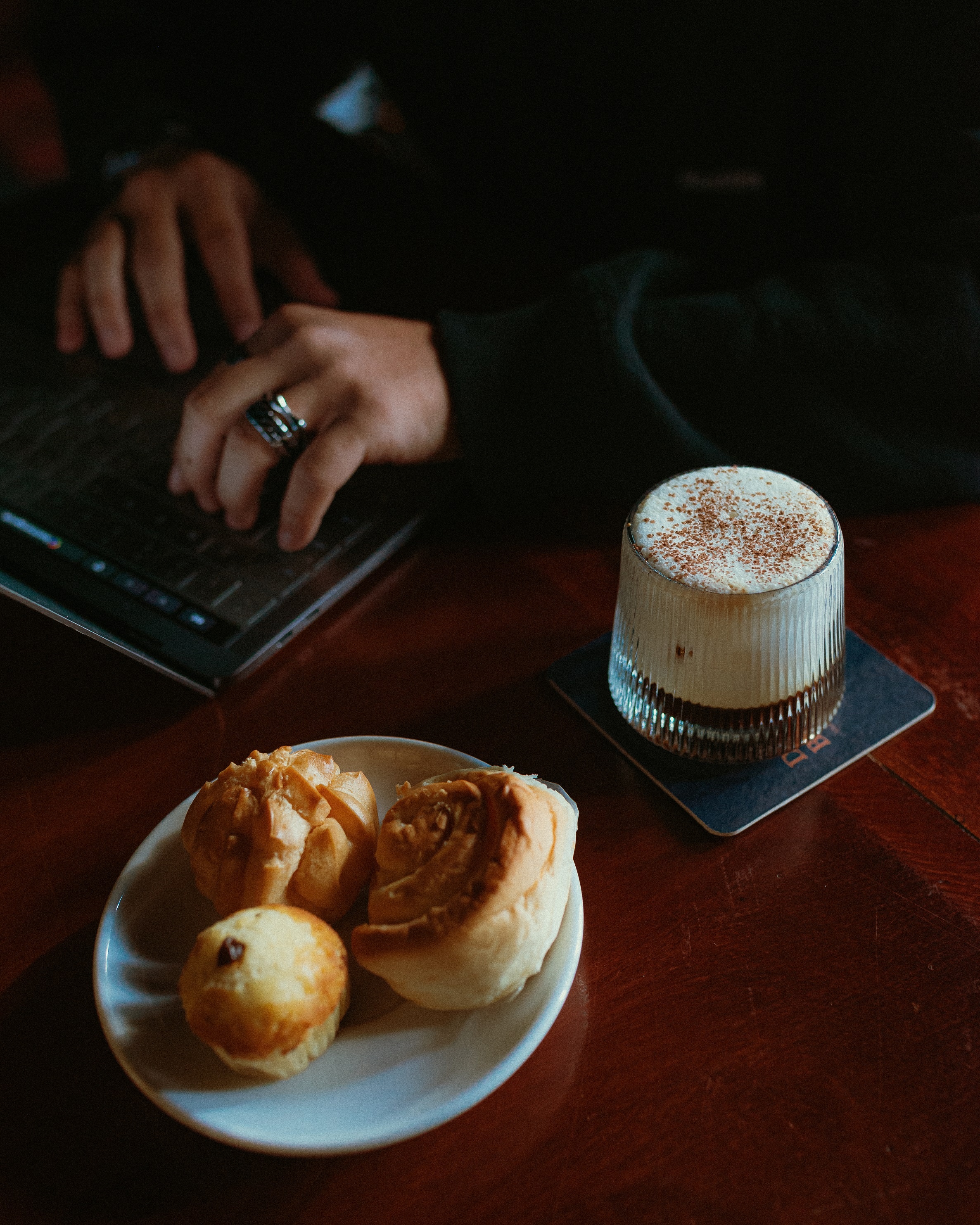 ca phe ket hop bar anh 3