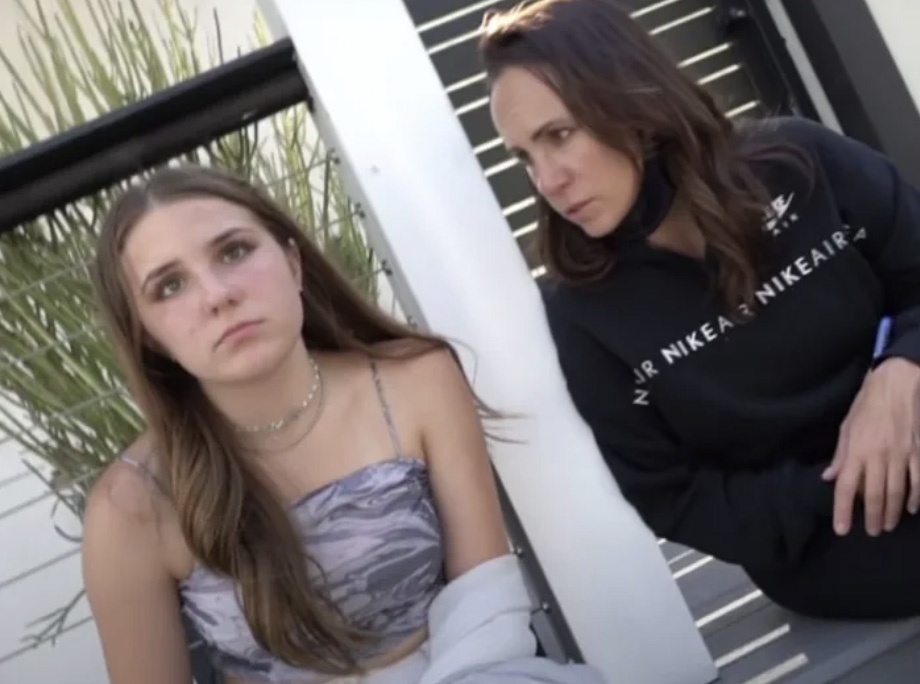 YouTuber bi lam dung anh 1