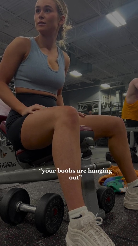 nữ PT ăn mặc hở ảnh 1 nu PT an mac ho anh 1