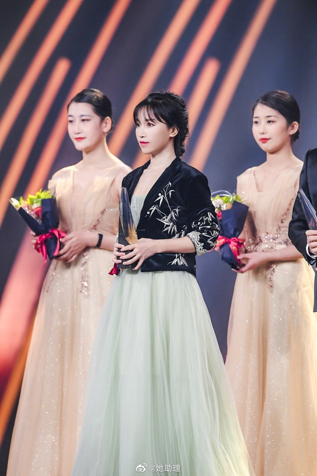 ly tu that kien tung anh 4