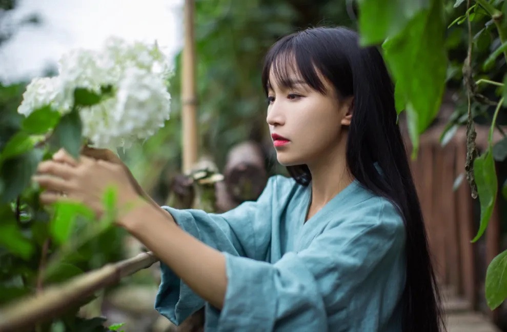 Hai nam chi co kien tung cua Ly Tu That hinh anh